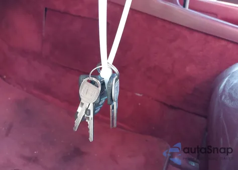 1990 Buick Reatta из США, поврежденный, VIN 1G4EC13C5LB902222